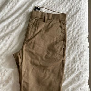 Banana Republic - Aiden Chino Dark Khaki